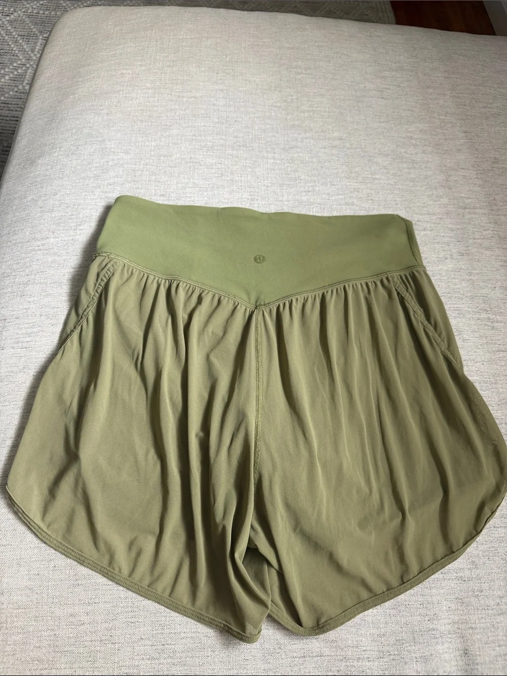 lululemon Bronze Green Lulu and mesh high waist yoga shorts - Picture 4 of 5